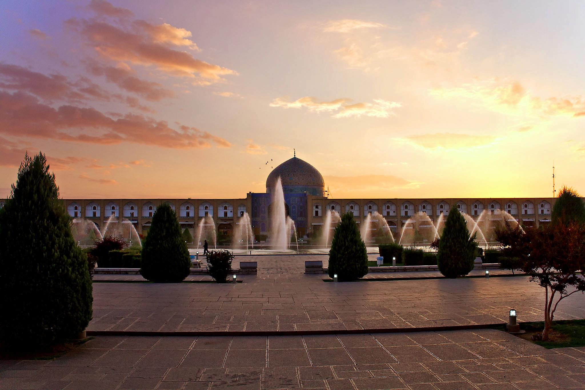 naghsh-e-jahan-square